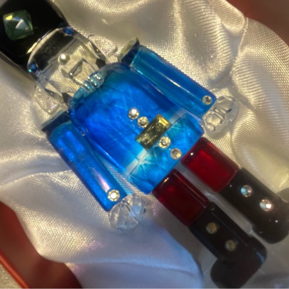 Nutcracker Crystal paperweight - Picture 3 of 3